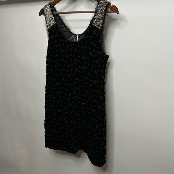Free People Women’s Beaded Black Velvet Mini Shift Dress - Picture 5 of 15